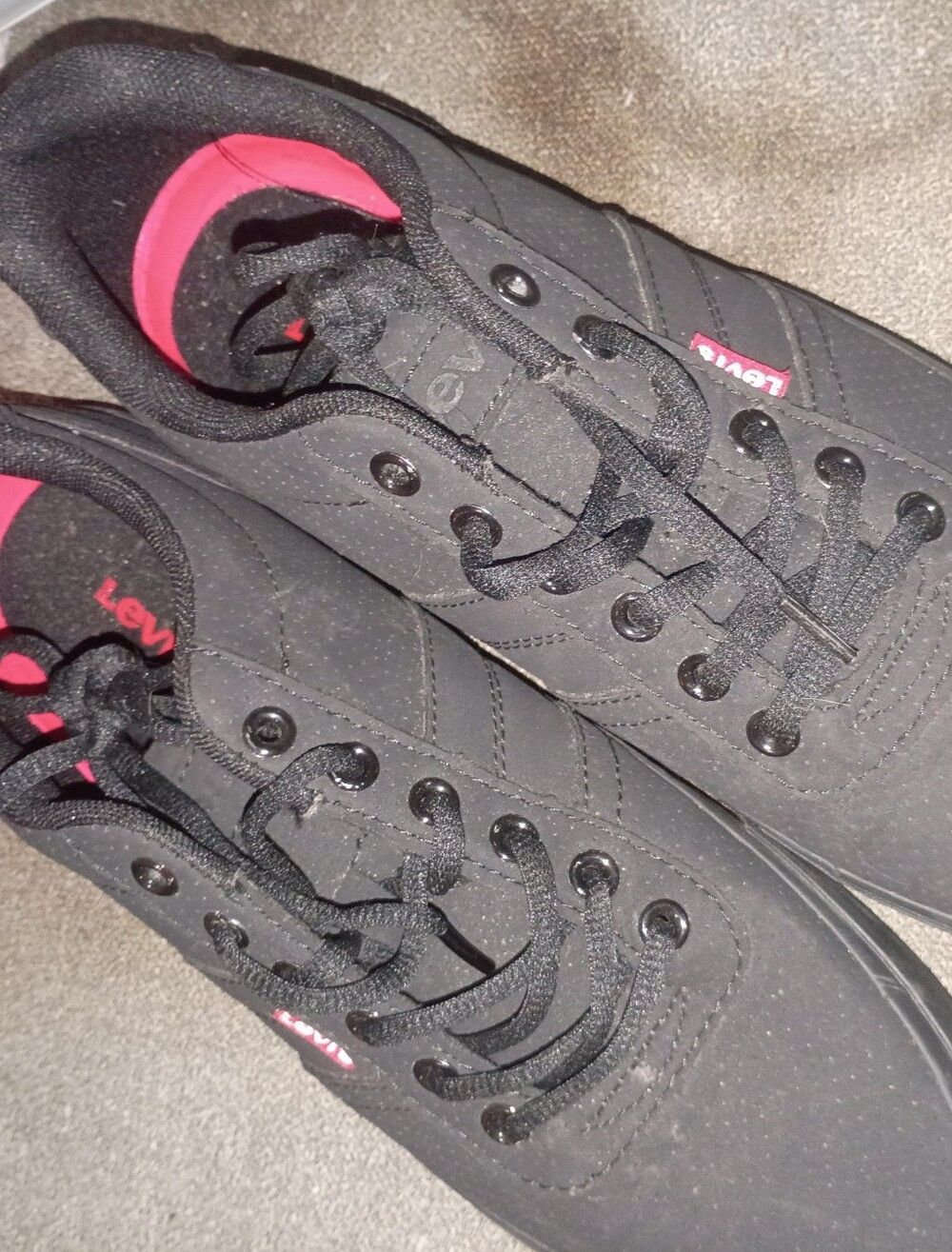Levi's Black Sneakers Size 9.5-055a